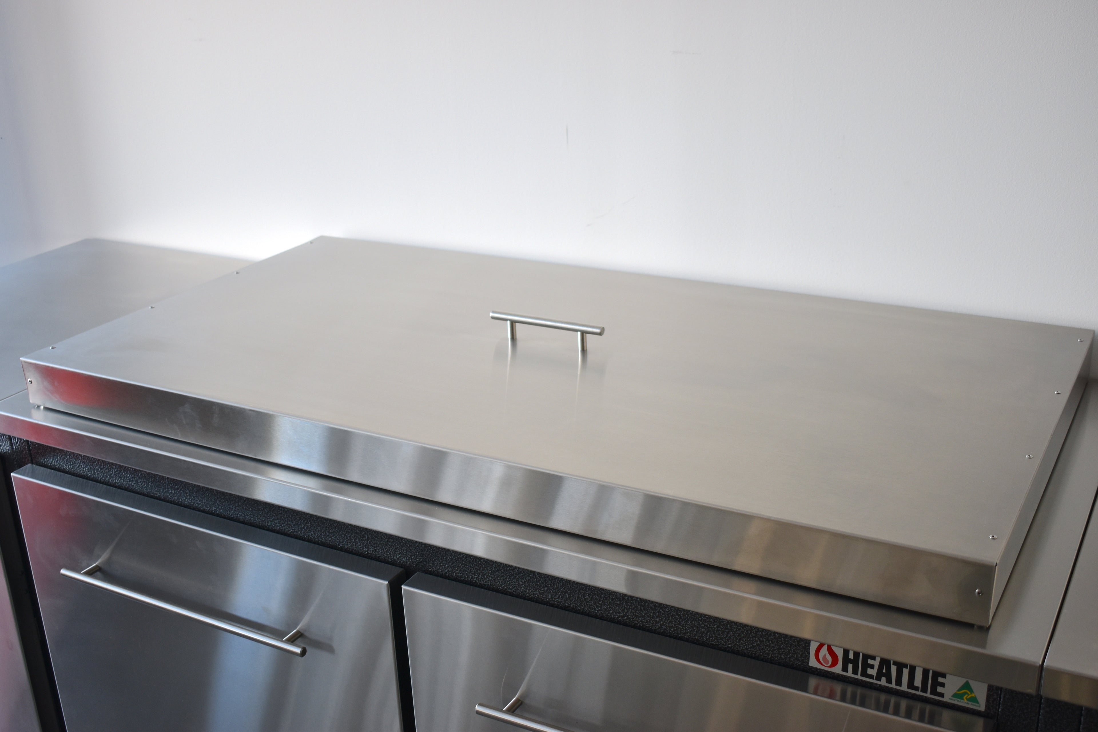 IGE Lid Handle