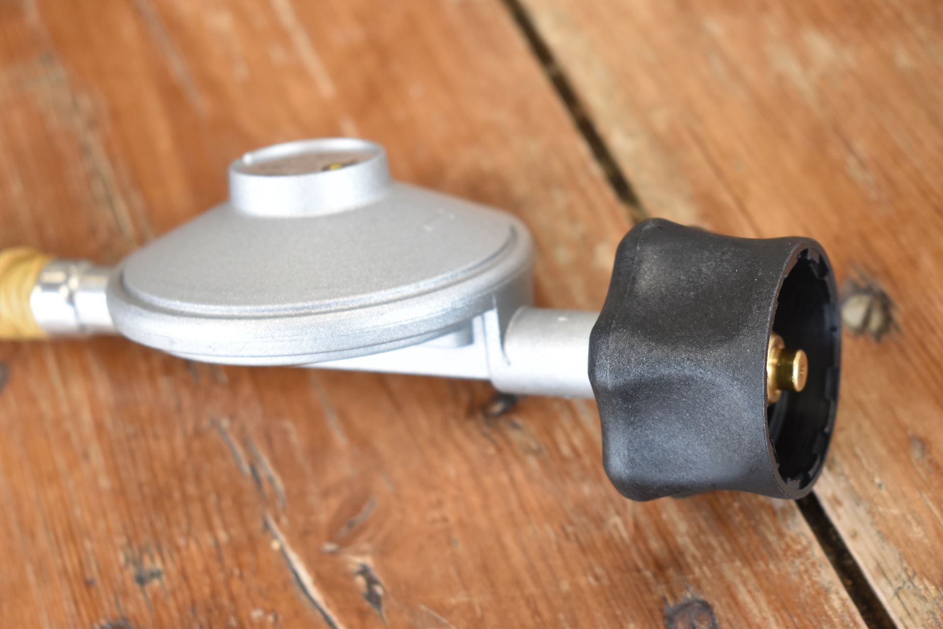 LPG gas hose and regulator new fitting