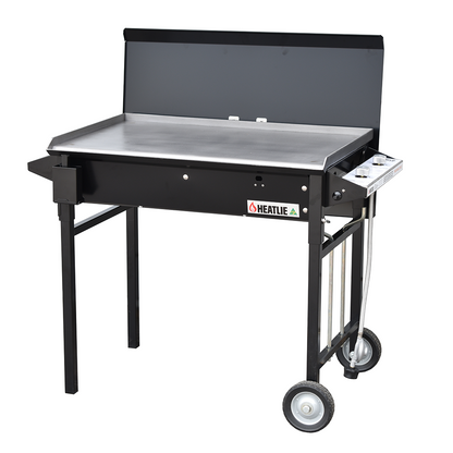 heatlie bbq black 850 on mobile cart with lid